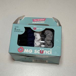 Scrunchies 5 pieces in donut box new